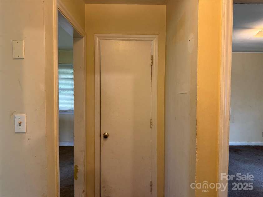 103 18th Street, Kannapolis, NC 28081.  MLS# CAR4290631, YatesRealty ID 32624. 