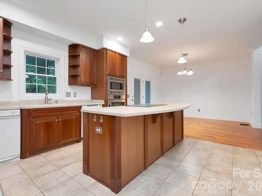 359 Davids Trace, Pisgah Forest, NC 28768.  MLS# CAR4395432, YatesRealty ID 32624. 