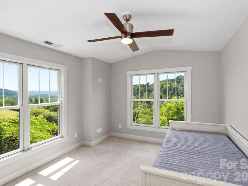45 Barebridge Hills Drive, Asheville, NC 28804.  MLS# CAR4393566, YatesRealty ID 32625. En Suite BR Upper Level