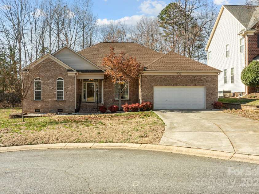 10179 Claybrooke Drive, Charlotte, NC 28262.  MLS# CAR4281474, YatesRealty ID 32627. 