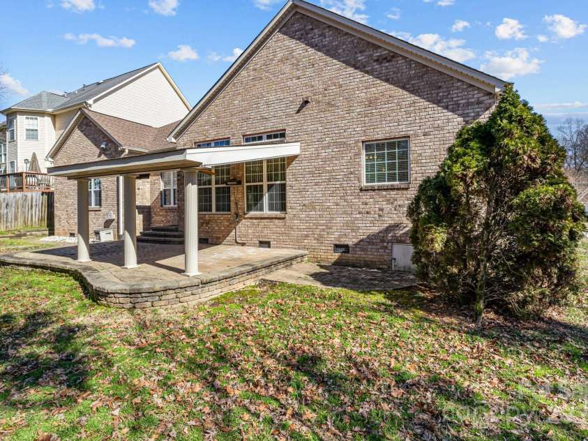 10179 Claybrooke Drive, Charlotte, NC 28262.  MLS# CAR4281474, YatesRealty ID 32627. 