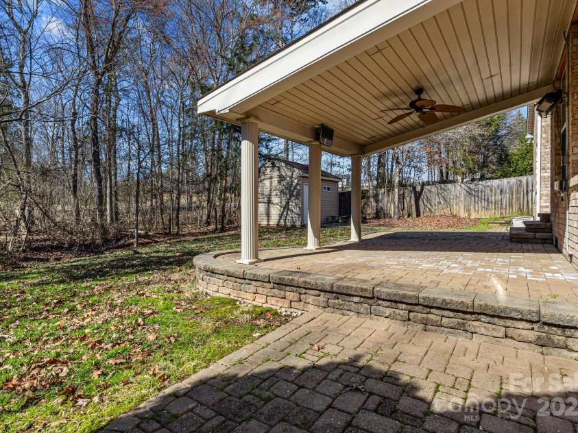 10179 Claybrooke Drive, Charlotte, NC 28262.  MLS# CAR4281474, YatesRealty ID 32627. 