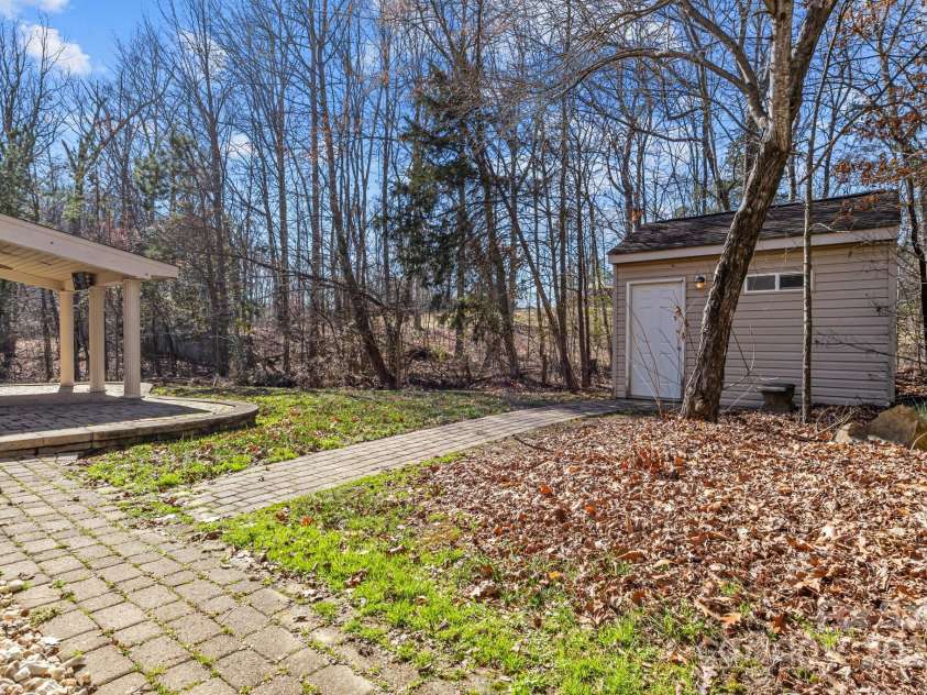 10179 Claybrooke Drive, Charlotte, NC 28262.  MLS# CAR4281474, YatesRealty ID 32627. 