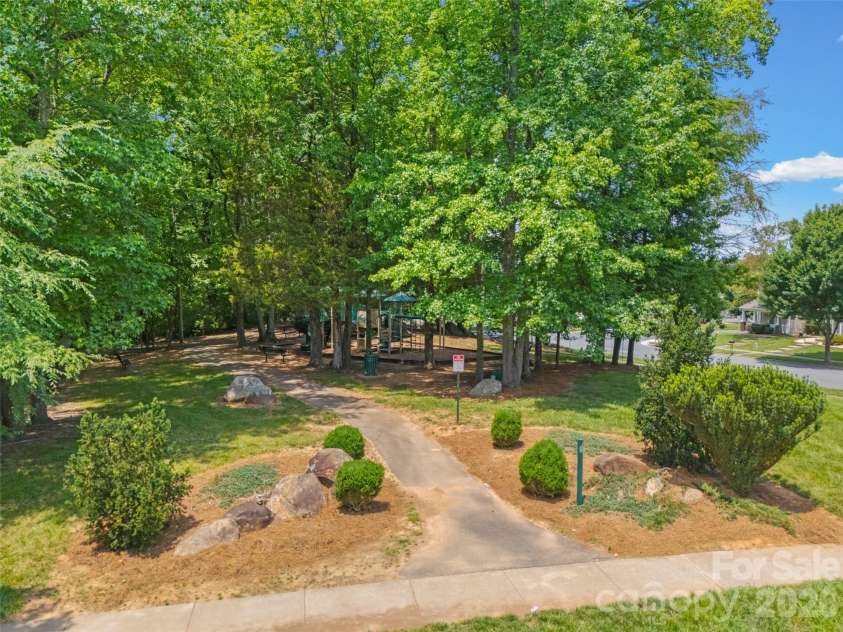8244 Carob Tree Lane, Charlotte, NC 28215.  MLS# CAR4390168, YatesRealty ID 32627. Enjoy walking trails