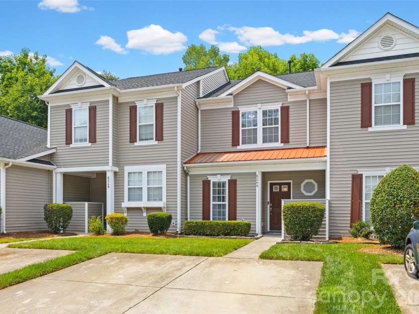 8244 Carob Tree Lane, Charlotte, NC 28215.  MLS# CAR4390168, YatesRealty ID 32627. Make this home yours today!