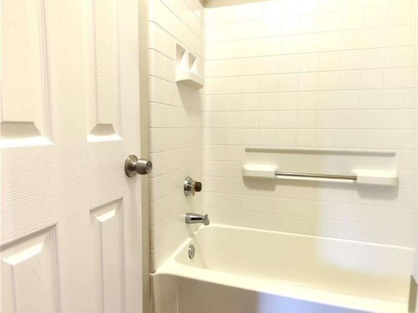 5744 Prescott Court, Charlotte, NC 28269.  MLS# CAR4392932, YatesRealty ID 32628. 