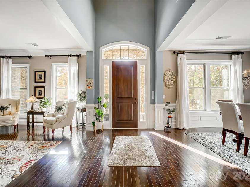 16515 Governors Club Court, Charlotte, NC 28278.  MLS# CAR4204352, YatesRealty ID 3263. 