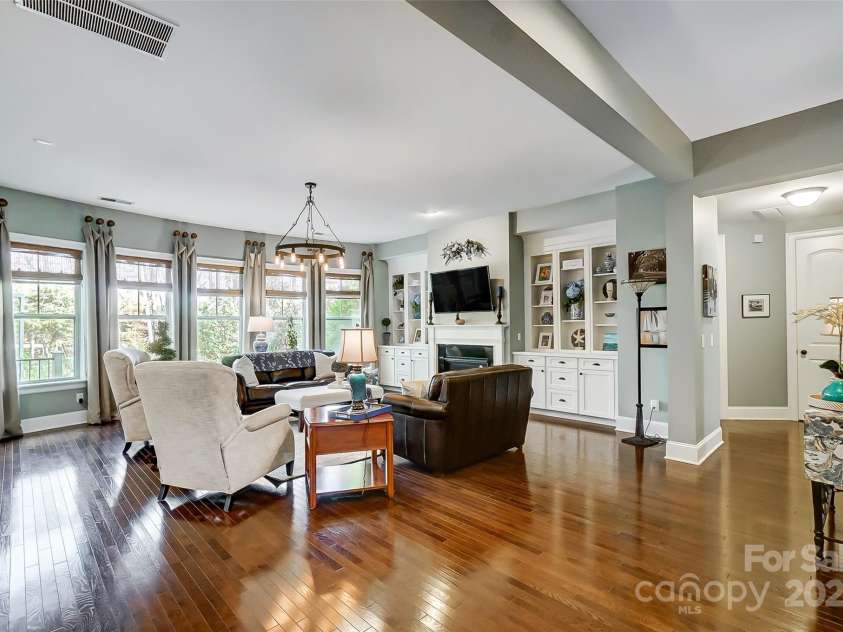 16515 Governors Club Court, Charlotte, NC 28278.  MLS# CAR4204352, YatesRealty ID 3263. 