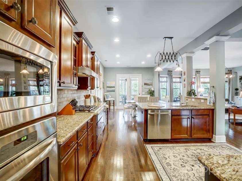 16515 Governors Club Court, Charlotte, NC 28278.  MLS# CAR4204352, YatesRealty ID 3263. 