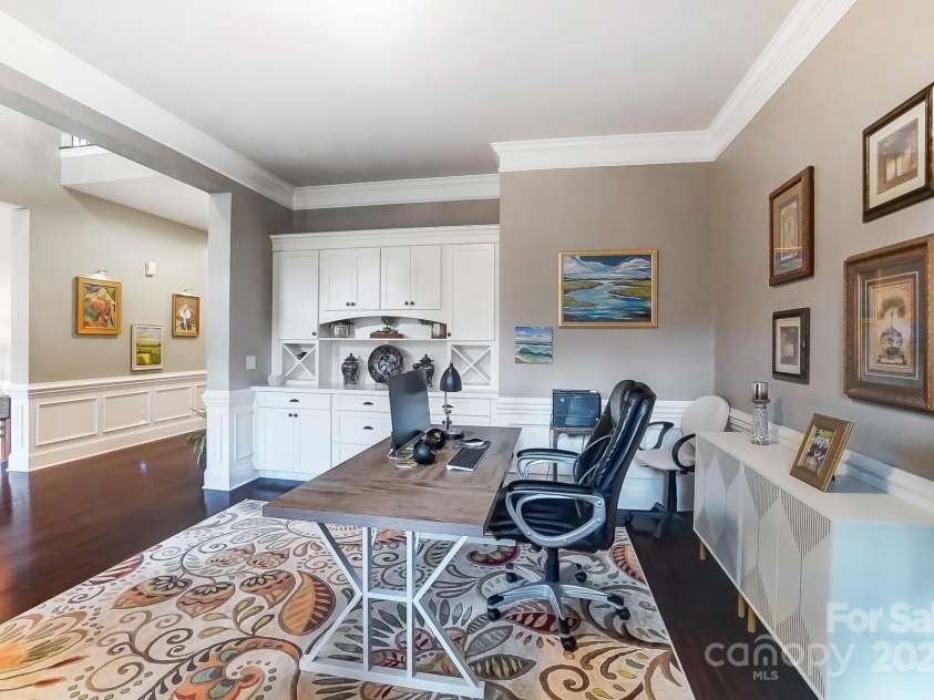 16515 Governors Club Court, Charlotte, NC 28278.  MLS# CAR4204352, YatesRealty ID 3263. 