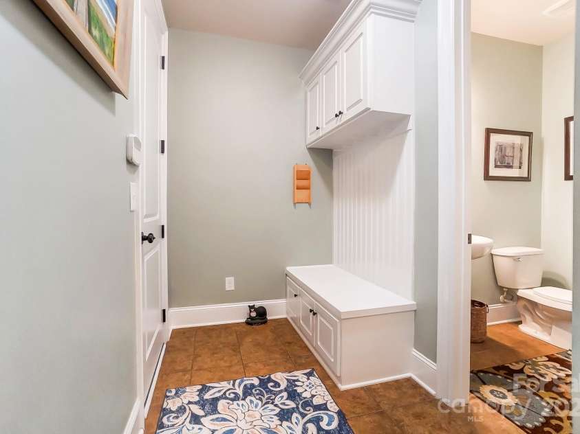 16515 Governors Club Court, Charlotte, NC 28278.  MLS# CAR4204352, YatesRealty ID 3263. 