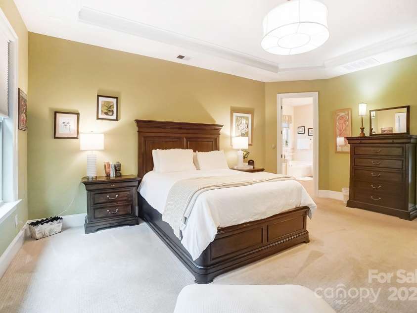 16515 Governors Club Court, Charlotte, NC 28278.  MLS# CAR4204352, YatesRealty ID 3263. 
