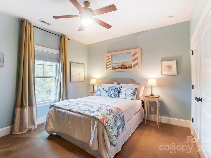 16515 Governors Club Court, Charlotte, NC 28278.  MLS# CAR4204352, YatesRealty ID 3263. 