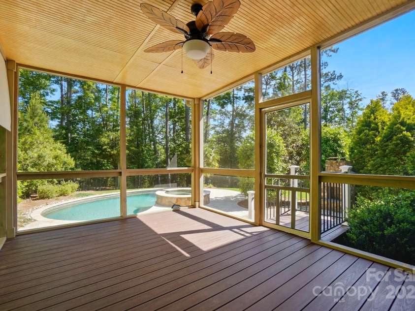 16515 Governors Club Court, Charlotte, NC 28278.  MLS# CAR4204352, YatesRealty ID 3263. 