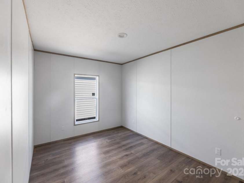 210 Sailwinds Road, Mooresville, NC 28115.  MLS# CAR4200289, YatesRealty ID 3263. 