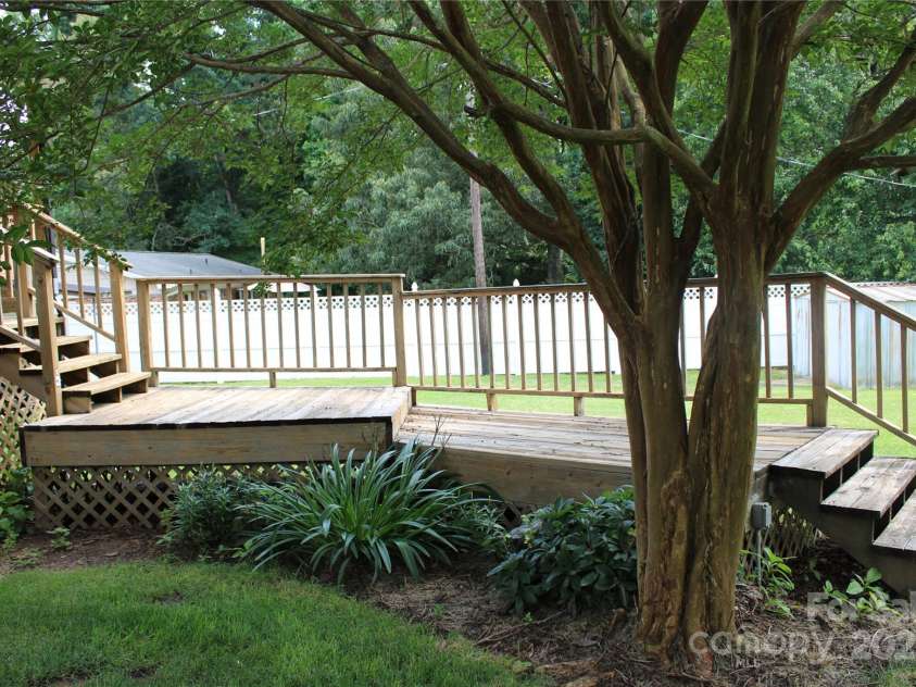 116 Woodbark Lane, Kings Mountain, NC 28086.  MLS# CAR4268258, YatesRealty ID 32630. 