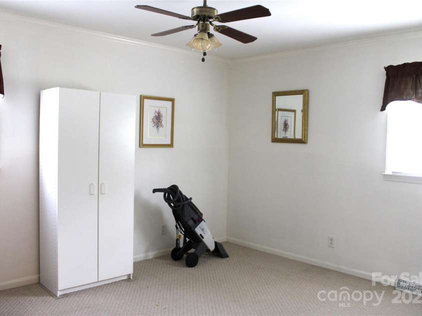 116 Woodbark Lane, Kings Mountain, NC 28086.  MLS# CAR4268258, YatesRealty ID 32630. Bedroom