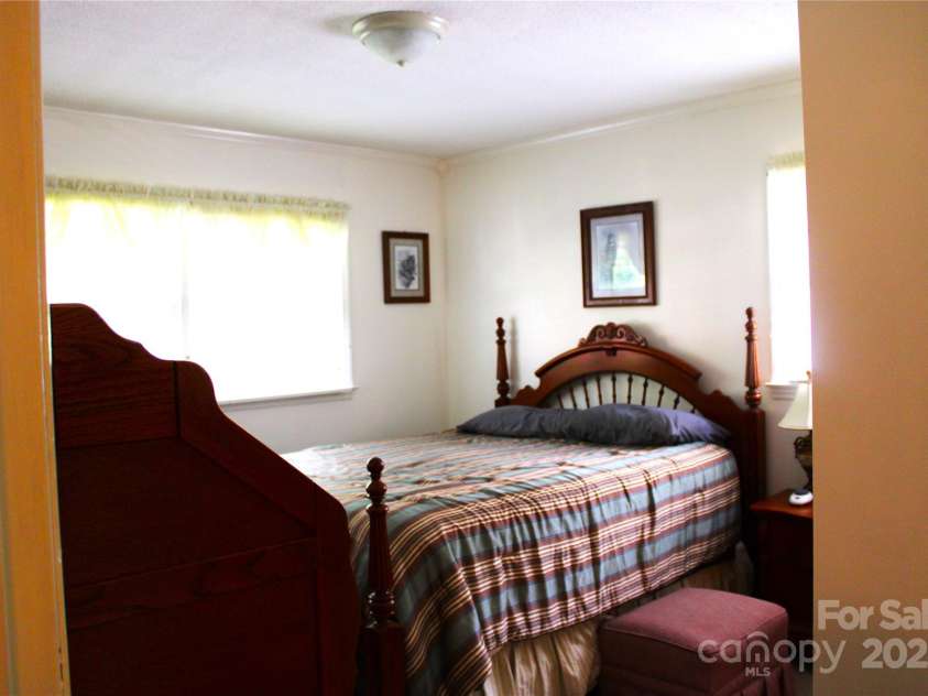 116 Woodbark Lane, Kings Mountain, NC 28086.  MLS# CAR4268258, YatesRealty ID 32630. Bedroom