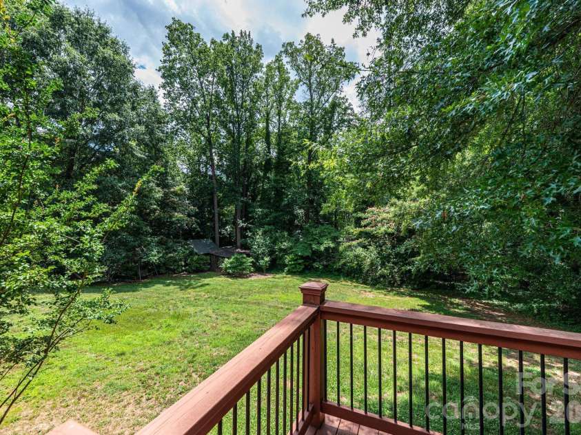 1807 5th Street, Hickory, NC 28601.  MLS# CAR4394751, YatesRealty ID 32630. 