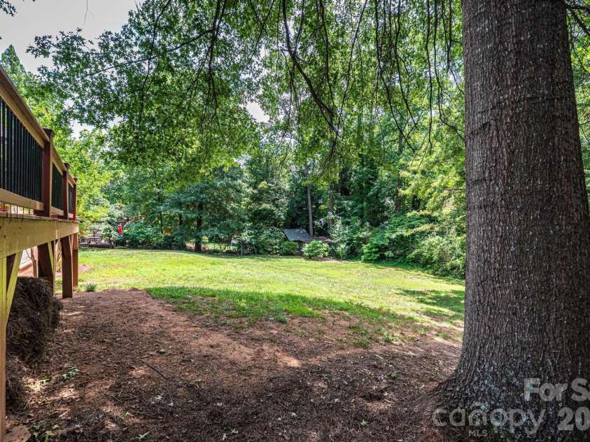 1807 5th Street, Hickory, NC 28601.  MLS# CAR4394751, YatesRealty ID 32630. 