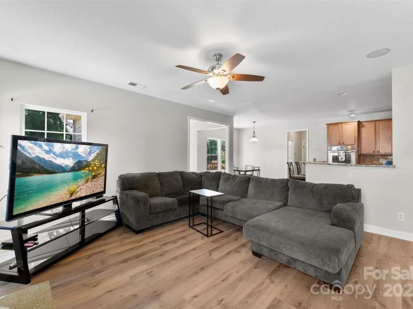 329 Squirrel Lane, Clover, SC 29710.  MLS# CAR4226346, YatesRealty ID 32631. 