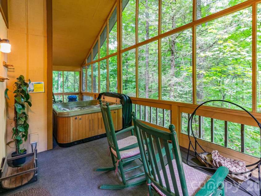 86 Mountain Road, Maggie Valley, NC 28751.  MLS# CAR4396107, YatesRealty ID 32632. 