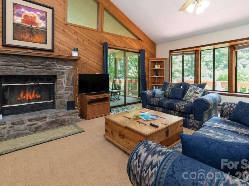86 Mountain Road, Maggie Valley, NC 28751.  MLS# CAR4396107, YatesRealty ID 32632. 