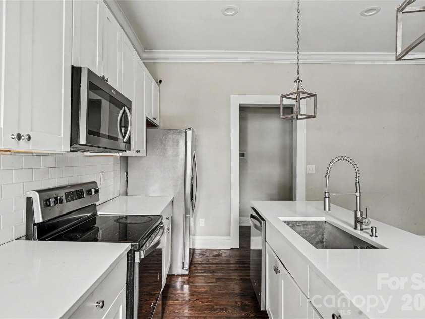80 Kerr Street, Concord, NC 28025.  MLS# CAR4391109, YatesRealty ID 32634. 