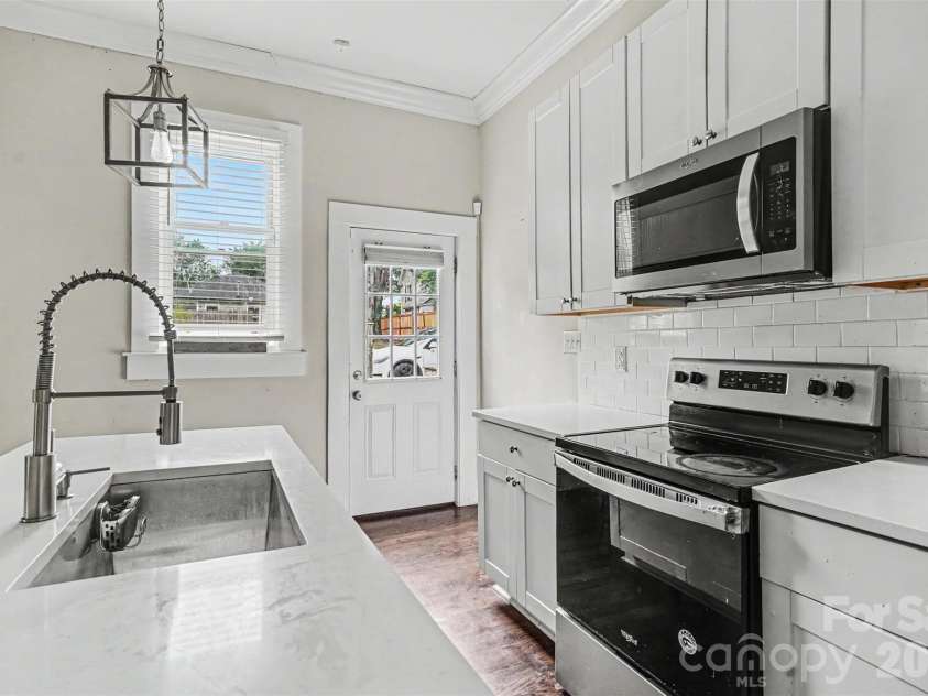 80 Kerr Street, Concord, NC 28025.  MLS# CAR4391109, YatesRealty ID 32634. 