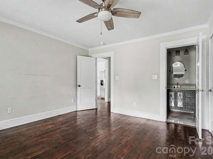 80 Kerr Street, Concord, NC 28025.  MLS# CAR4391109, YatesRealty ID 32634. 
