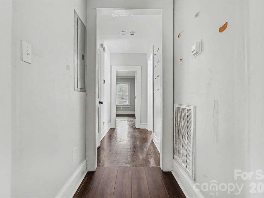 80 Kerr Street, Concord, NC 28025.  MLS# CAR4391109, YatesRealty ID 32634. Hallway View