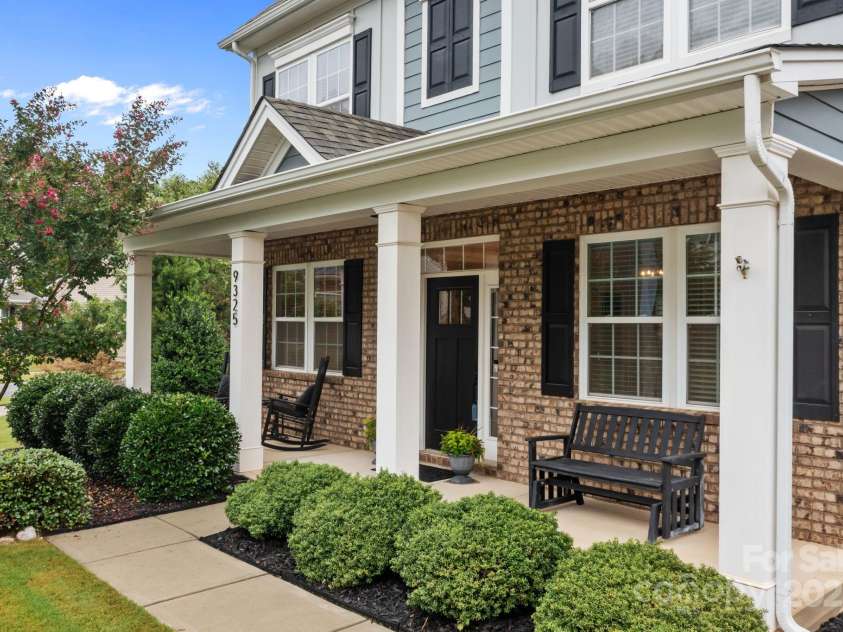 9325 Rayneridge Drive, Huntersville, NC 28078.  MLS# CAR4287880, YatesRealty ID 32634. 