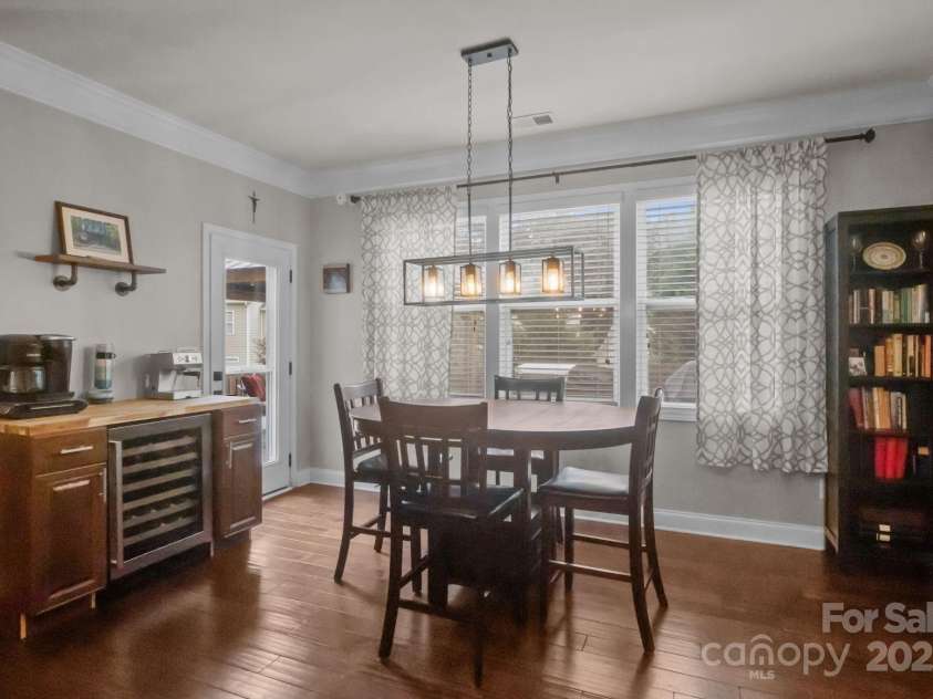 9325 Rayneridge Drive, Huntersville, NC 28078.  MLS# CAR4287880, YatesRealty ID 32634. 