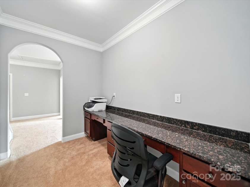 1402 Wynhurst Drive, Waxhaw, NC 28173.  MLS# CAR4290603, YatesRealty ID 32635. Study zone on the 2nd level.