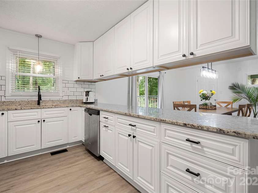 4416 Dawnwood Drive, Gastonia, NC 28056.  MLS# CAR4289964, YatesRealty ID 32637. 