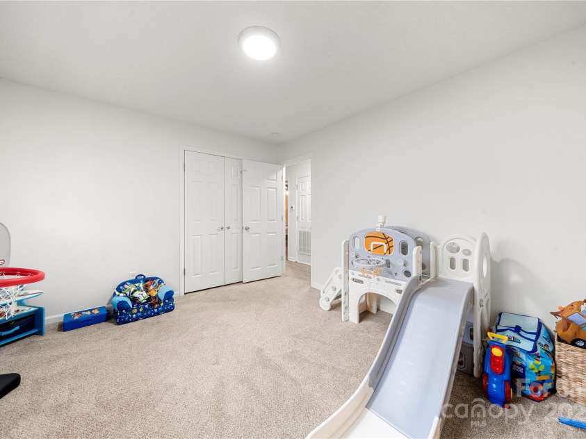 4416 Dawnwood Drive, Gastonia, NC 28056.  MLS# CAR4289964, YatesRealty ID 32637. 