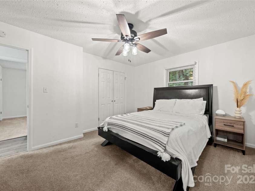 4416 Dawnwood Drive, Gastonia, NC 28056.  MLS# CAR4289964, YatesRealty ID 32637. 
