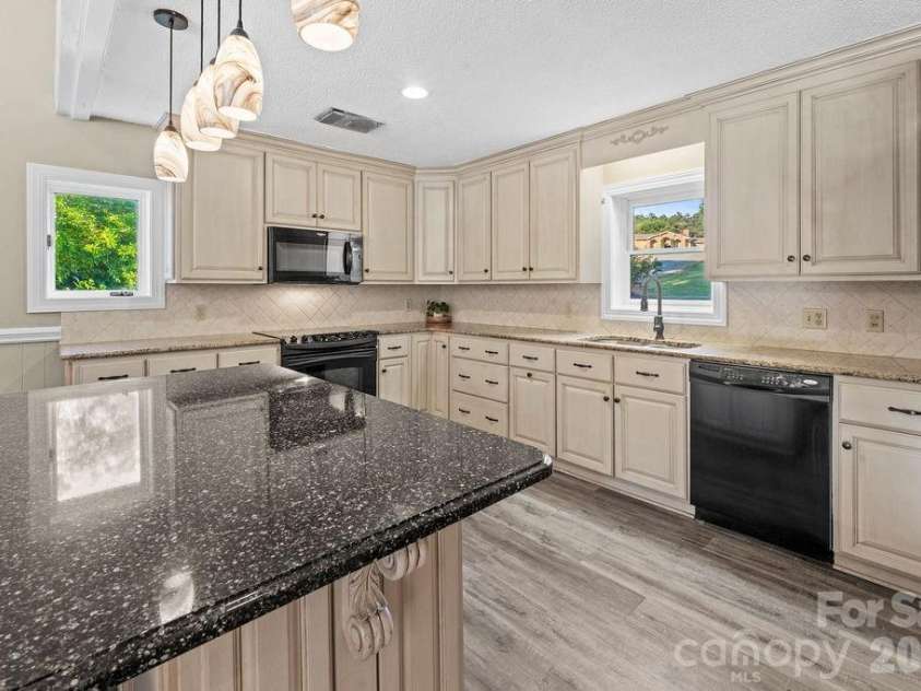 47209 Paradise Lane, Norwood, NC 28128.  MLS# CAR4385210, YatesRealty ID 32637. 