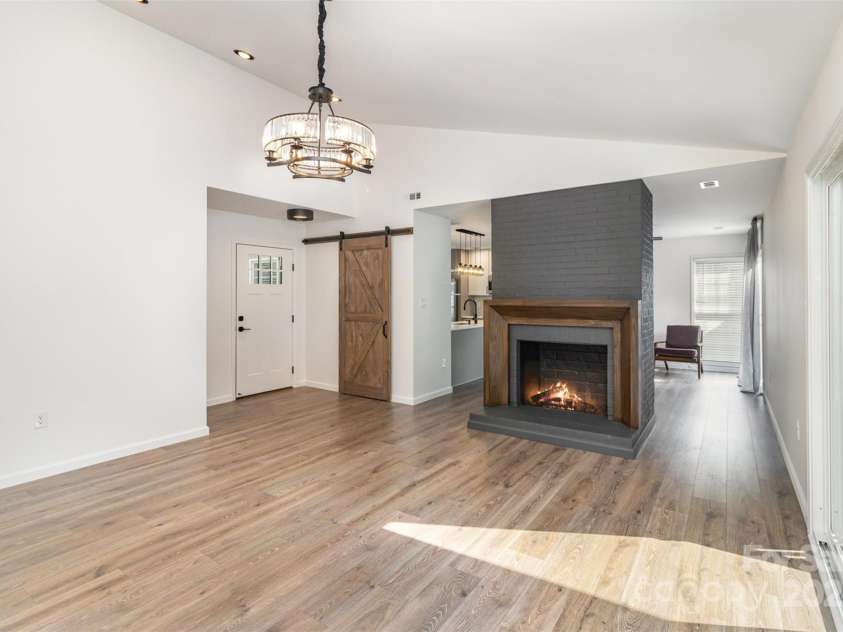 5234 Bellflower Lane, Charlotte, NC 28227.  MLS# CAR4275982, YatesRealty ID 32639. 