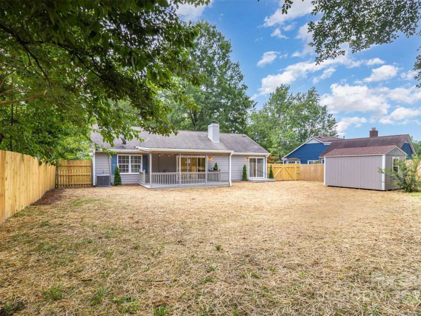 5234 Bellflower Lane, Charlotte, NC 28227.  MLS# CAR4275982, YatesRealty ID 32639. 