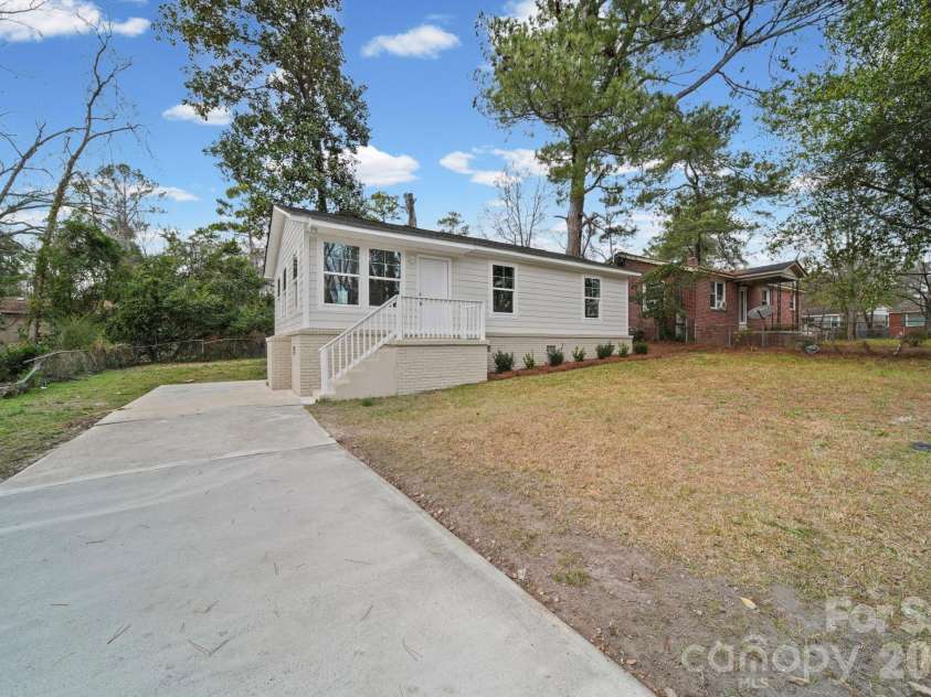 4913 Jones Street, Columbia, SC 29203.  MLS# CAR4336641, YatesRealty ID 3264. Front View 2