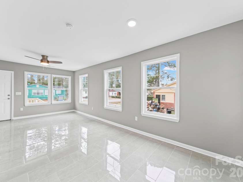 4913 Jones Street, Columbia, SC 29203.  MLS# CAR4336641, YatesRealty ID 3264. Living Room from Dining Room