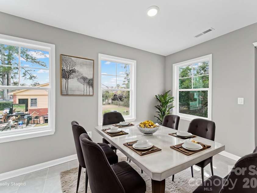 4913 Jones Street, Columbia, SC 29203.  MLS# CAR4336641, YatesRealty ID 3264. Virtually Staged Dining Area