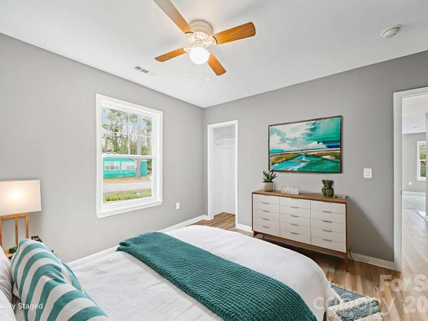 4913 Jones Street, Columbia, SC 29203.  MLS# CAR4336641, YatesRealty ID 3264. Virtually Staged Primary Bedroom