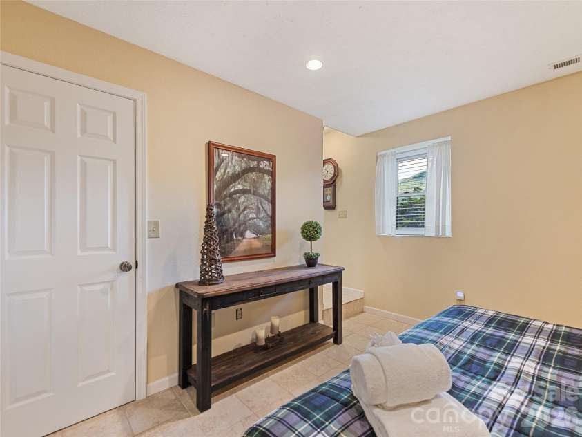 210 Tanner Trail, Waynesville, NC 28785.  MLS# CAR4396483, YatesRealty ID 32640. 