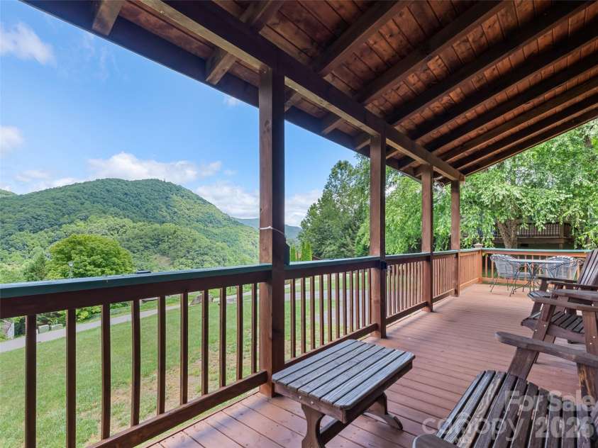 210 Tanner Trail, Waynesville, NC 28785.  MLS# CAR4396483, YatesRealty ID 32640. 