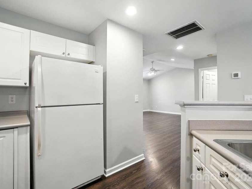 5911 Moose Lane, Charlotte, NC 28269.  MLS# CAR4289850, YatesRealty ID 32640. 