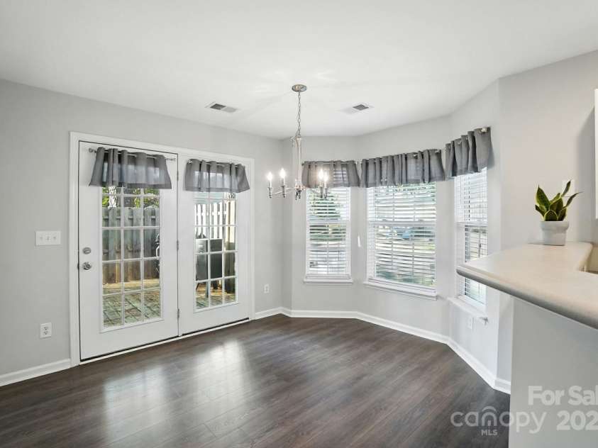 5911 Moose Lane, Charlotte, NC 28269.  MLS# CAR4289850, YatesRealty ID 32640. 