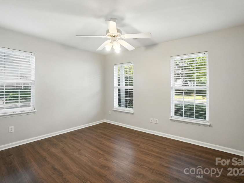 5911 Moose Lane, Charlotte, NC 28269.  MLS# CAR4289850, YatesRealty ID 32640. 