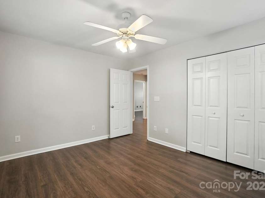 5911 Moose Lane, Charlotte, NC 28269.  MLS# CAR4289850, YatesRealty ID 32640. 